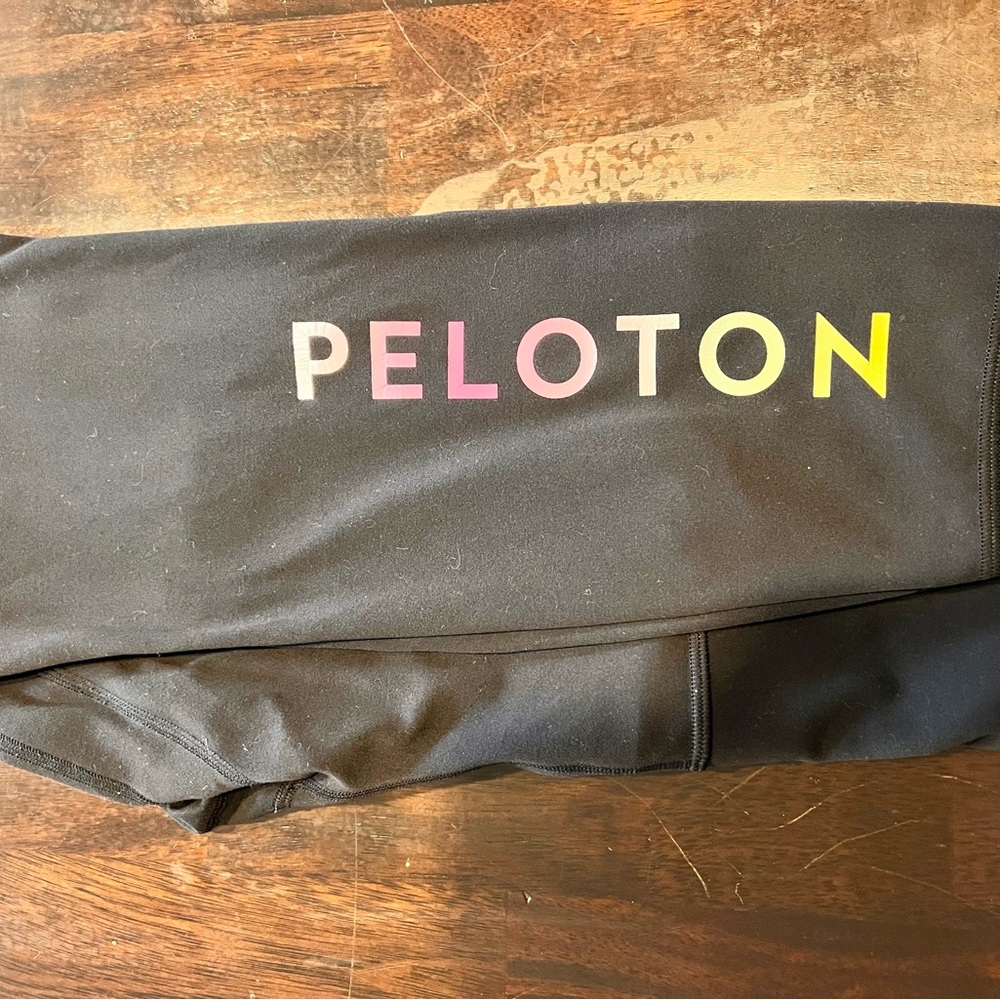 LULULEMON Peloton Align leggings Size: 10